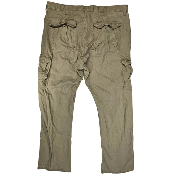 Wrangler Cargo‎ Pants Khaki Tan Mens Size 40x32 Cotton Twill Relaxed Fit - Picture 2 of 9